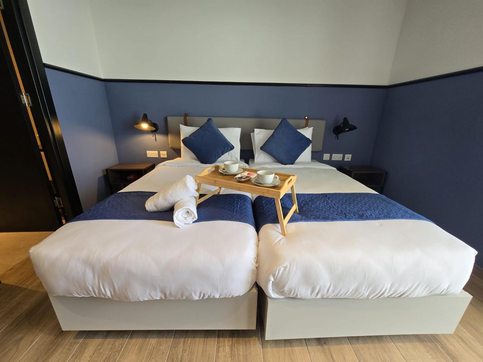 South32 Hotel Birżebbuġa Bagian luar foto