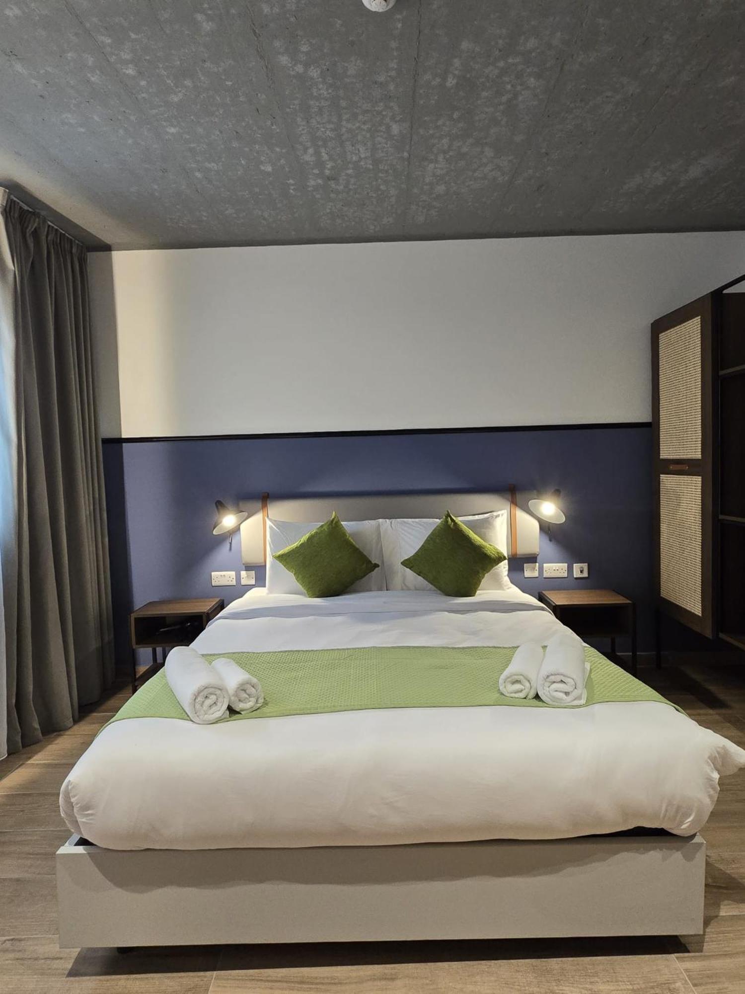 South32 Hotel Birżebbuġa Bagian luar foto