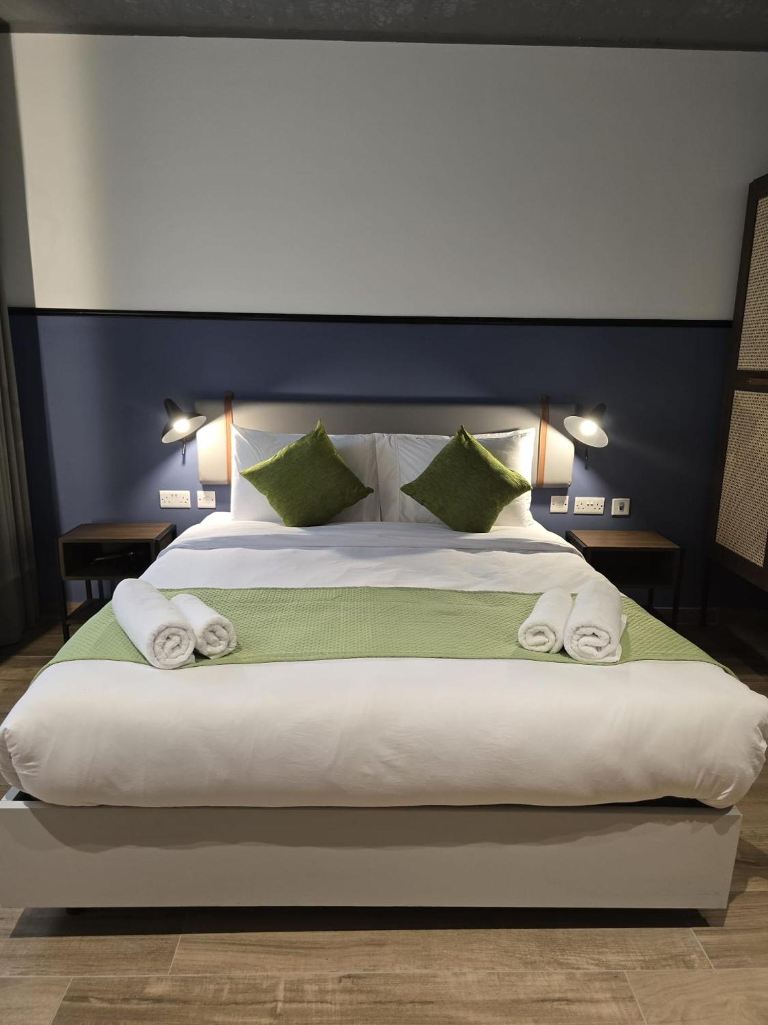 South32 Hotel Birżebbuġa Bagian luar foto