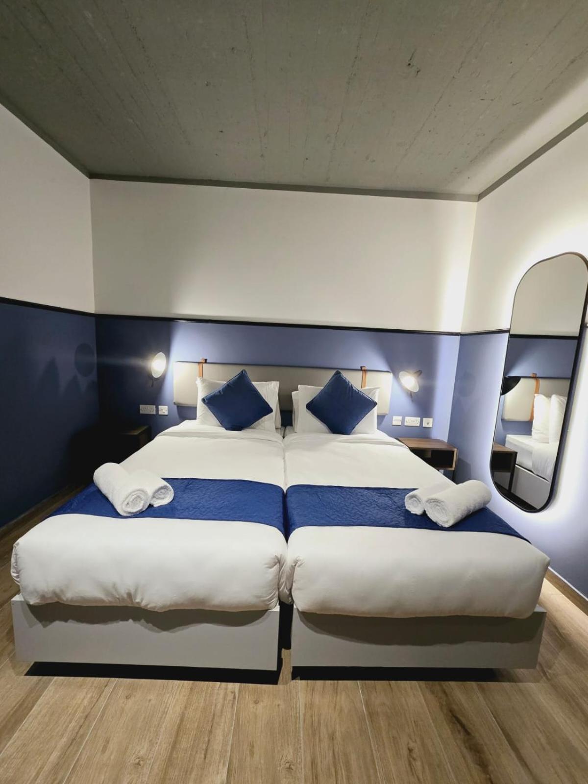 South32 Hotel Birżebbuġa Bagian luar foto
