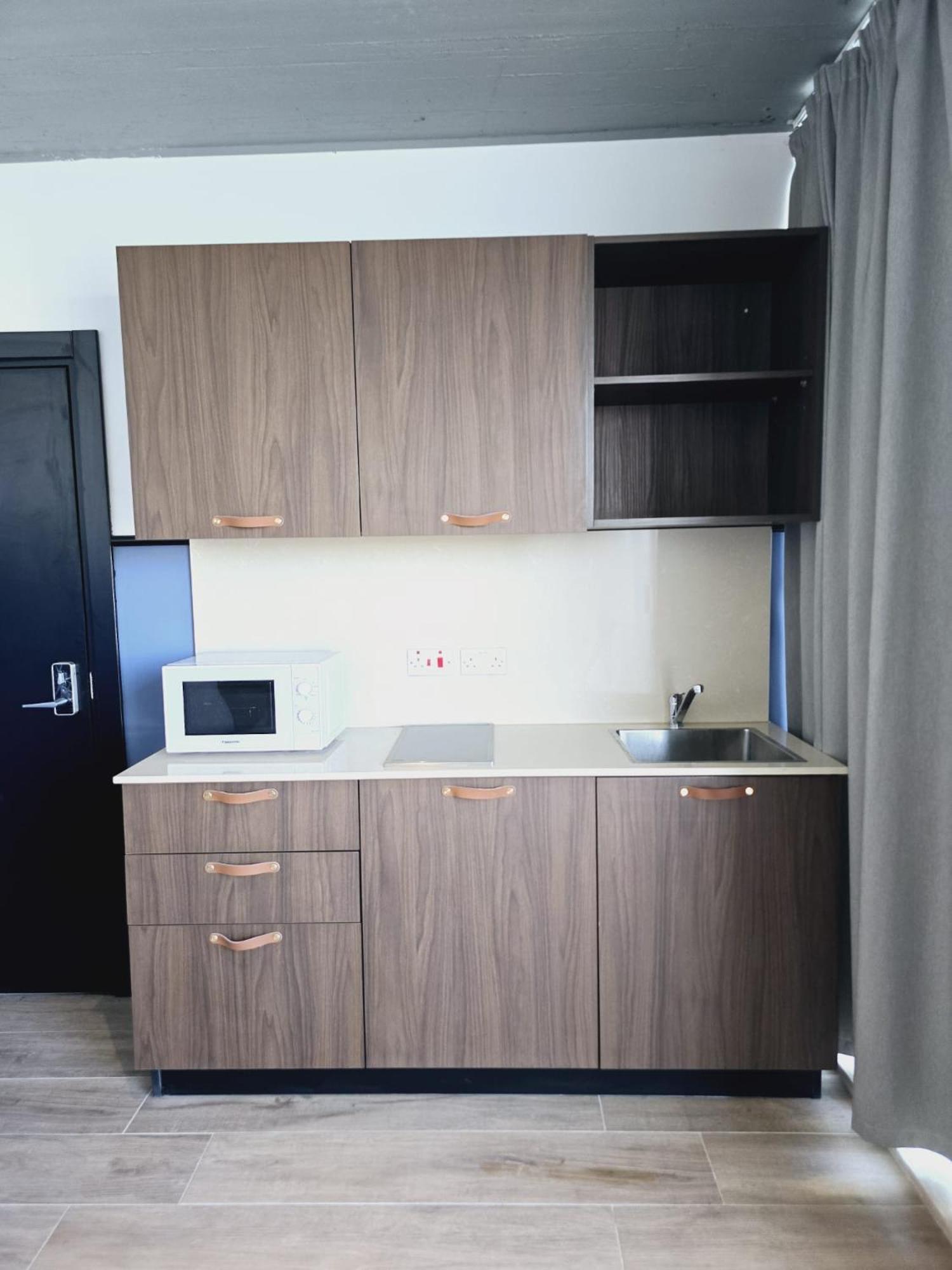 South32 Hotel Birżebbuġa Bagian luar foto