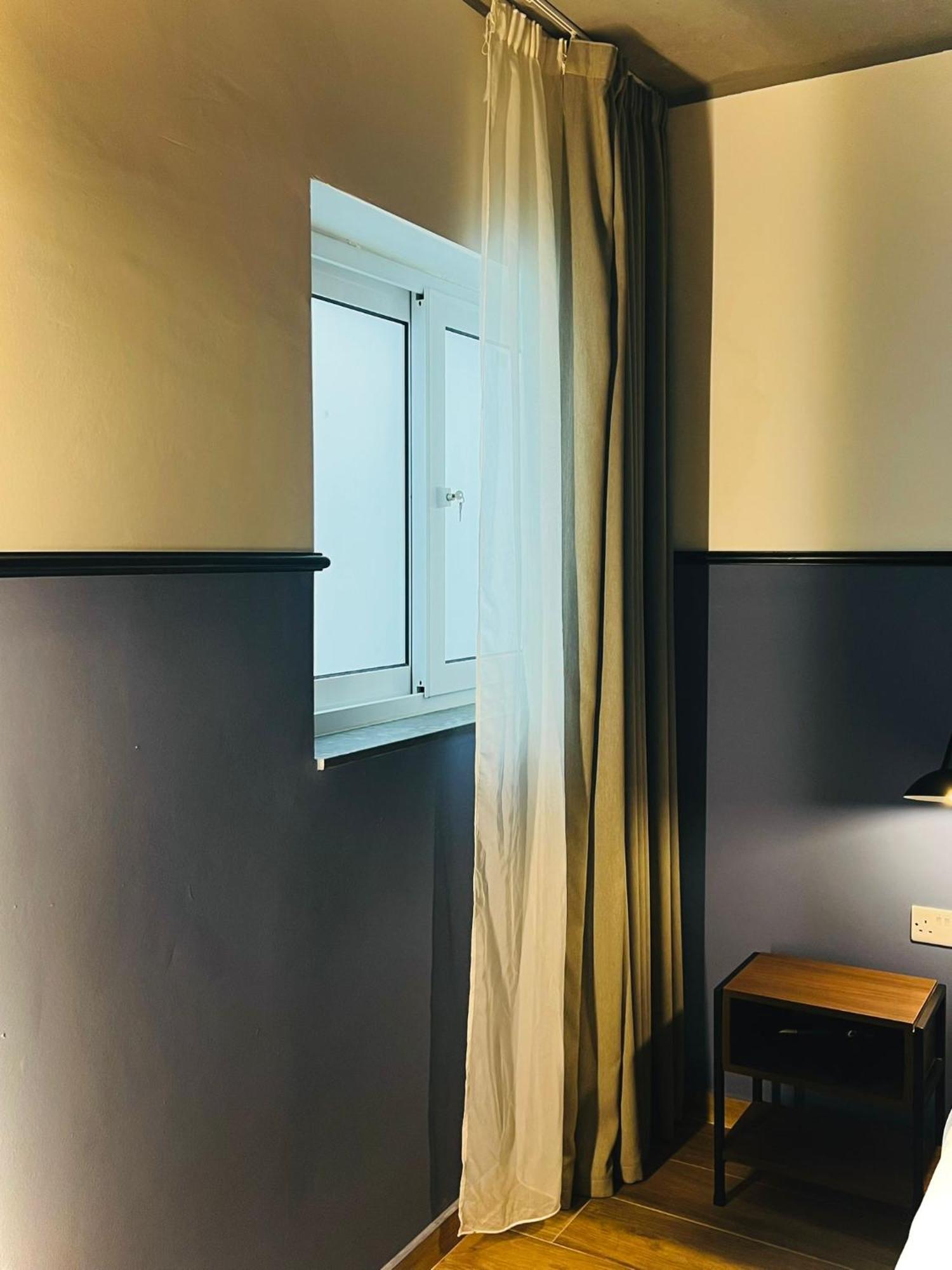 South32 Hotel Birżebbuġa Bagian luar foto