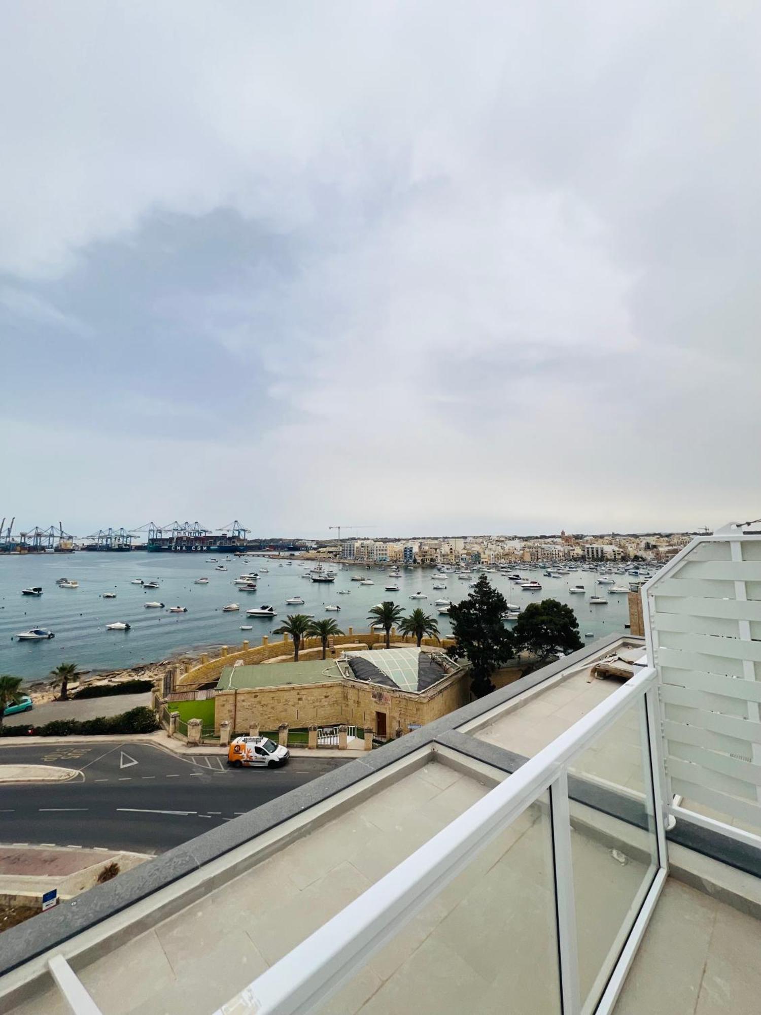 South32 Hotel Birżebbuġa Bagian luar foto